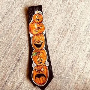 A. Rogers 100% Polyester Halloween Jack O Lanters/Pumpkins Tie